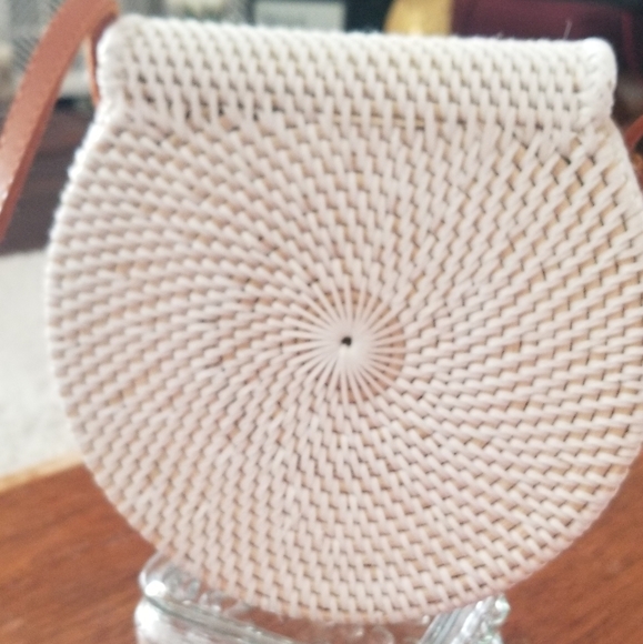 Round Rattan Bag - Picture 2 of 6